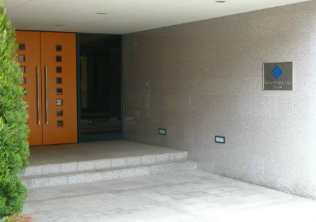 ヴァンテアンライフ高円寺壱番館のエントランス
