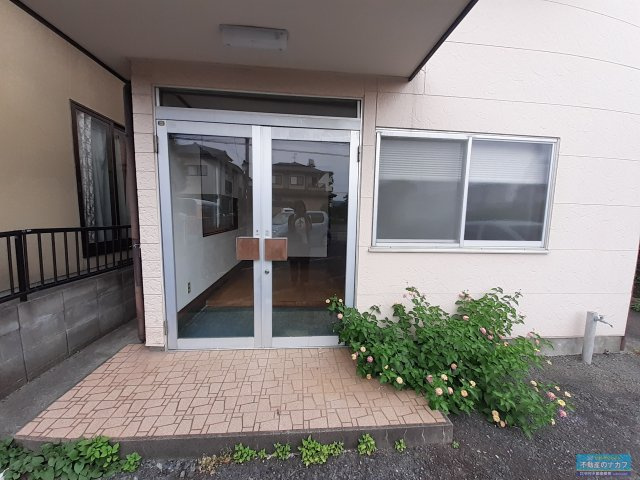 コーポすわ（店舗）の玄関|※過去の室内写真のため現況と異なる場合があります