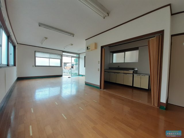 コーポすわ（店舗）の内装|※過去の室内写真のため現況と異なる場合があります