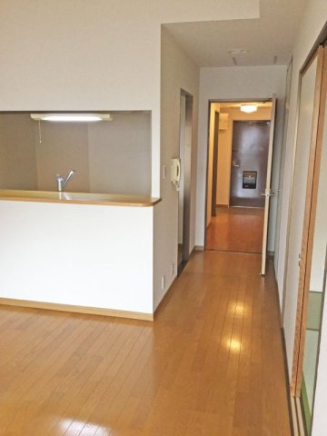 大阪市平野区喜連西３丁目の賃貸マンションの居間・リビング