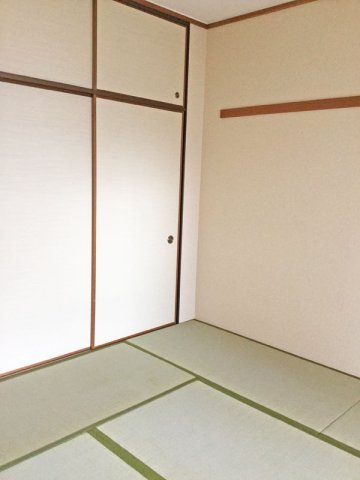 大阪市平野区喜連西３丁目の賃貸マンションの和室
