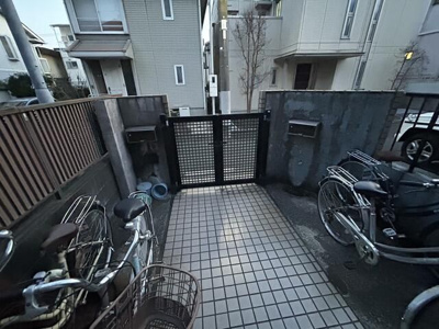 【エントランス】 | クレッセント赤堤