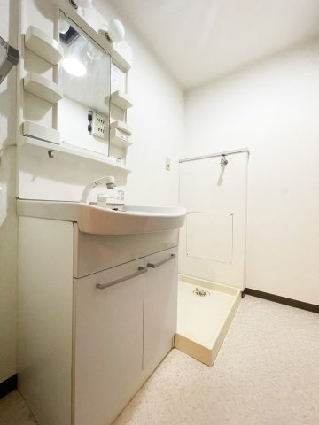 ハローイングスの洗面所