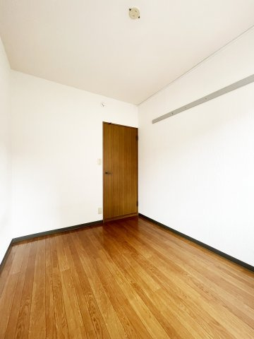 ハローイングスの居間・リビング