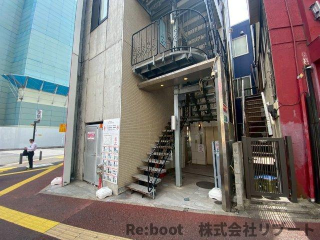 P’ｓFRONT稲毛のエントランス