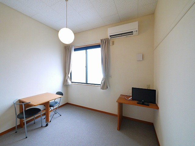 レオパレス千原Ⅱの内装|内装は落ち着いています