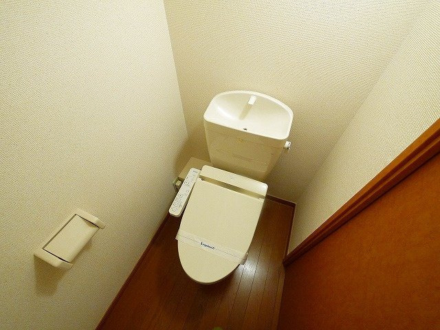 レオパレス千原Ⅱのトイレ|ゆったりとした空間のトイレです