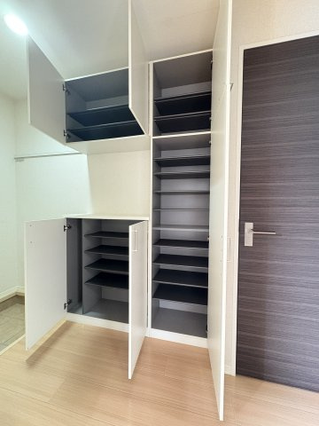 メグヴィレッジ玉川のその他|靴が多い方にも安心なシューズボックス♪