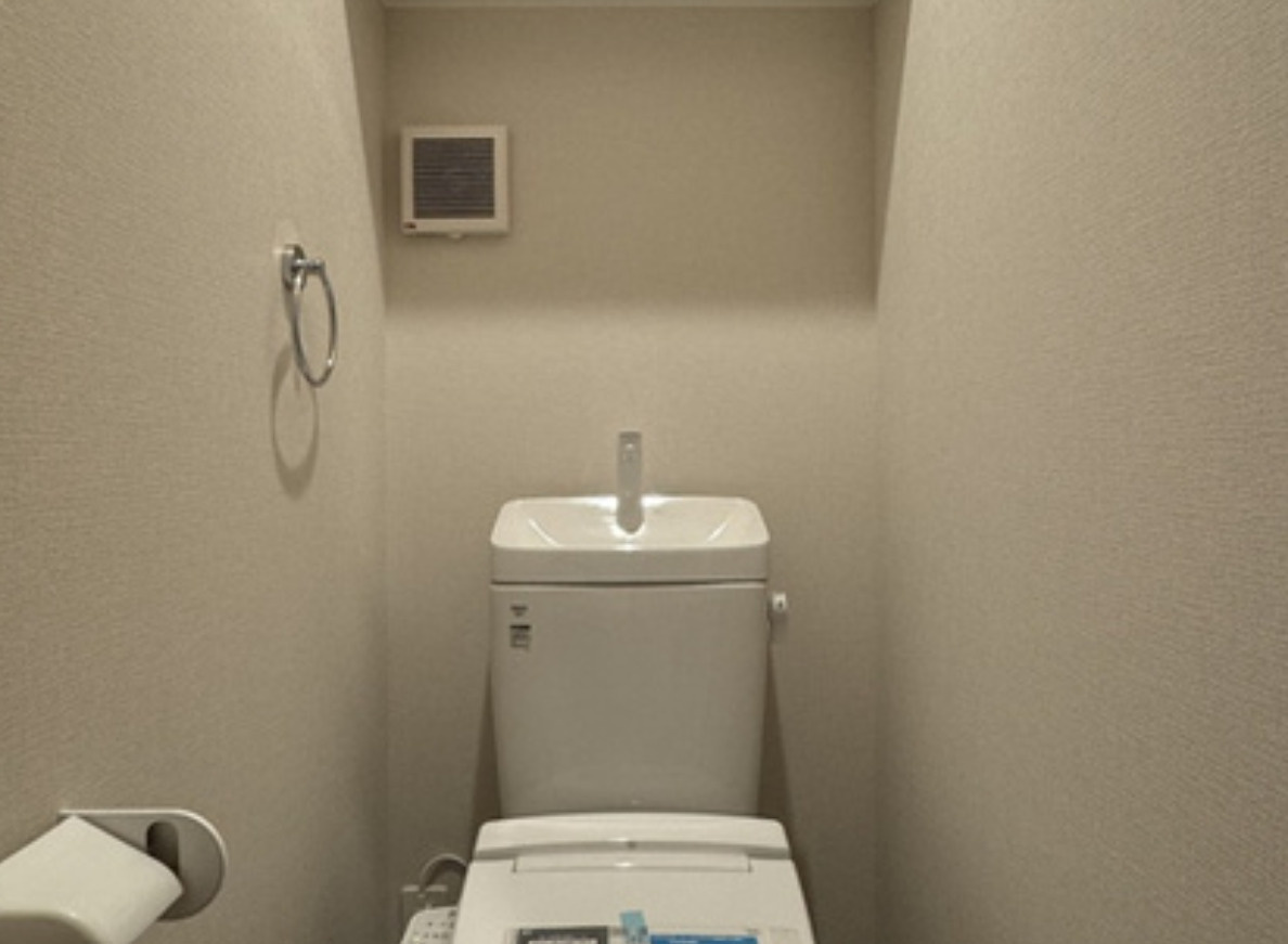 海老名市東柏ケ谷4丁目　一棟アパート　現況満室稼働中のトイレ