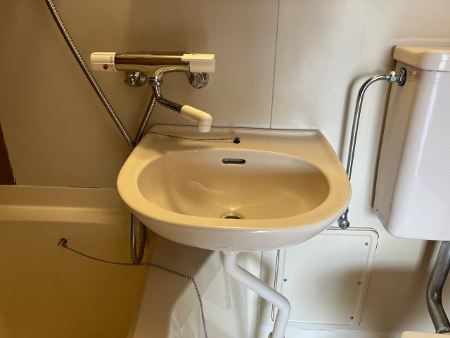 エレーヴ新在家の洗面所