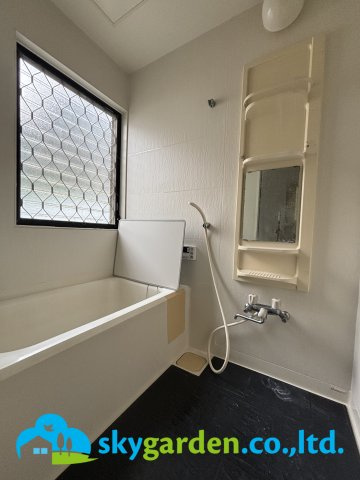 大磯町月京　中古戸建の浴室