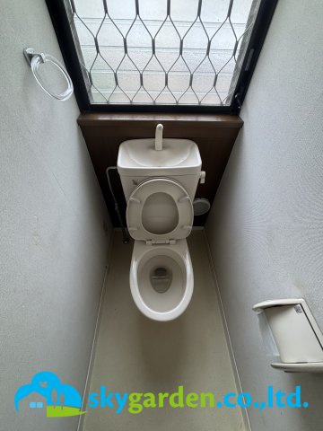 大磯町月京　中古戸建のトイレ