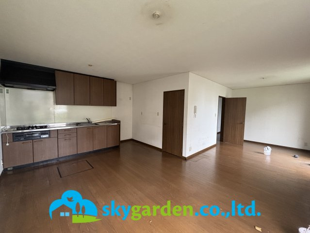 大磯町月京　中古戸建の居間・リビング