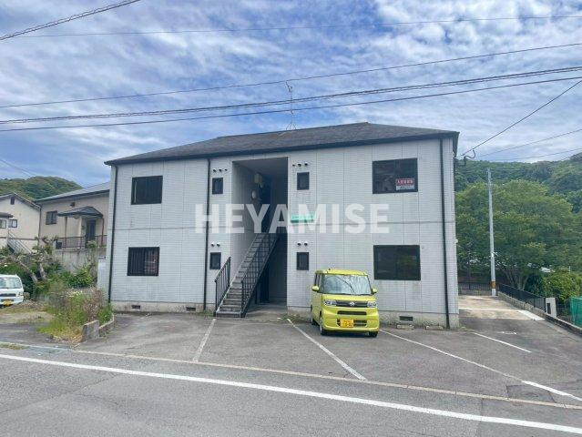 シャーメゾン谷向の駐車場