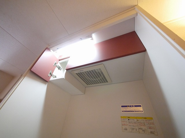 レオパレス西大寺ＬＲのキッチン|コンパクトなキッチンで掃除もラクラク