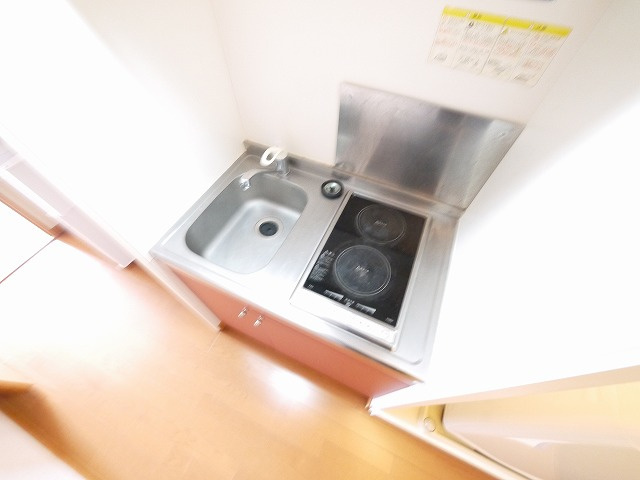 レオパレス西大寺ＬＲのキッチン|使いやすいキッチンです