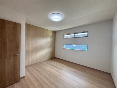 【寝室】