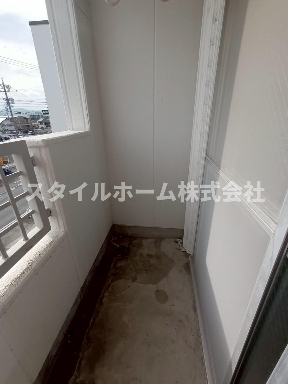 ホワイトビラハヤシのバルコニー