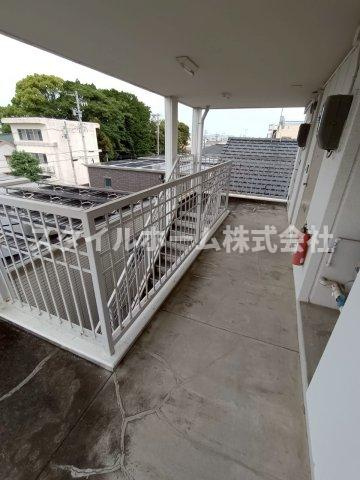 ホワイトビラハヤシのバルコニー