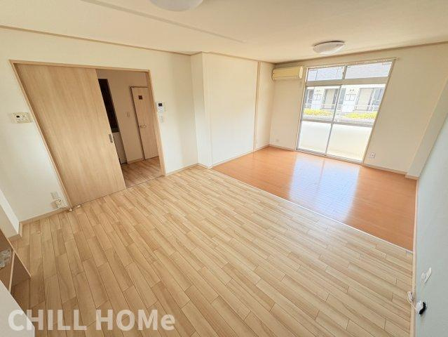 レジデンスシムラの居間・リビング|他社様掲載物件もまとめてご紹介、ご案内可能です(^^)/