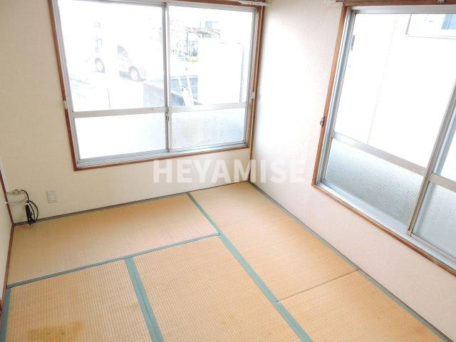 岡村アパートの和室