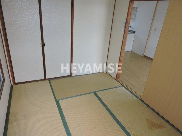岡村アパートの収納
