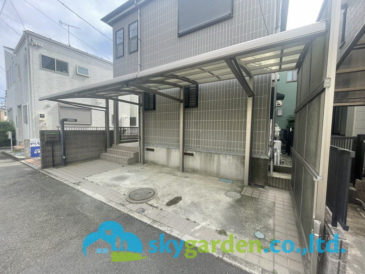 茅ヶ崎市共恵2丁目　中古戸建の駐車場