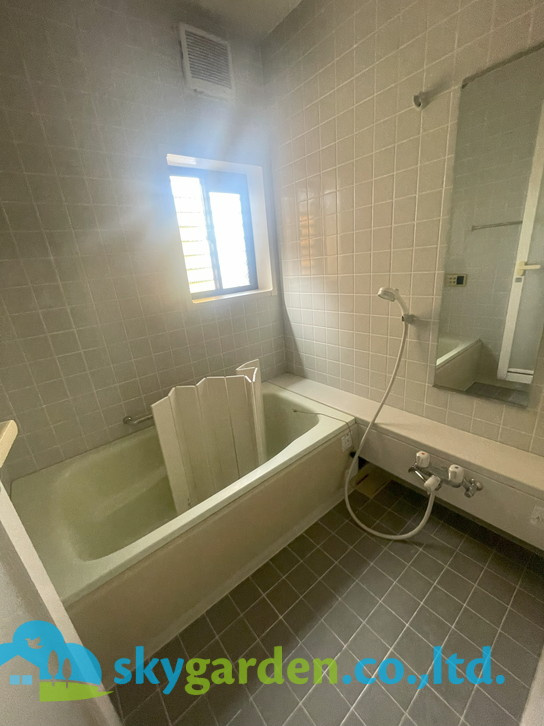 茅ヶ崎市共恵2丁目　中古戸建の浴室