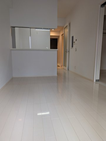 ニューリバー大名の居間・リビング