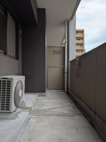 ニューリバー大名のロビー