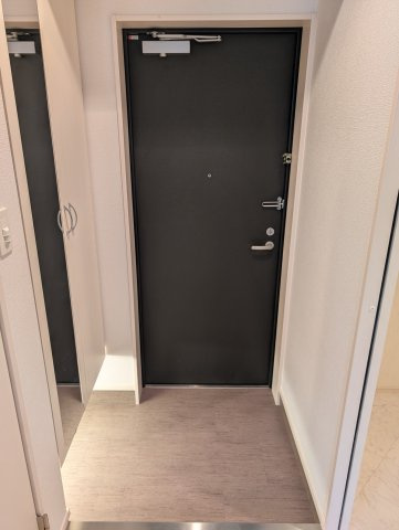 ニューリバー大名の玄関