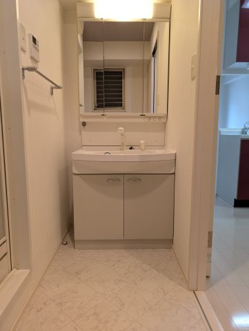 ニューリバー大名の洗面所