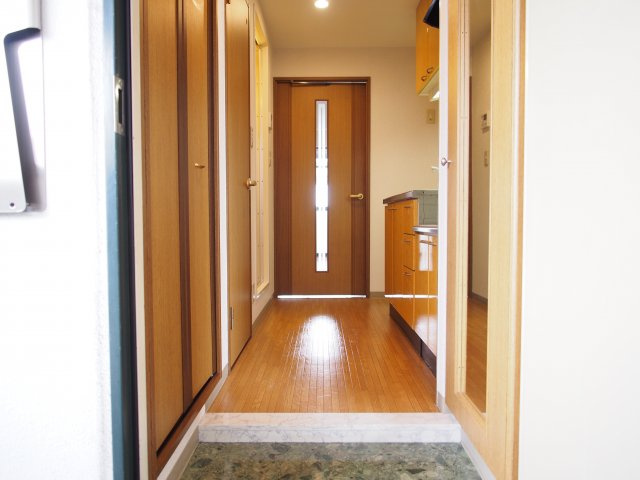 ボアドゥブルーの玄関