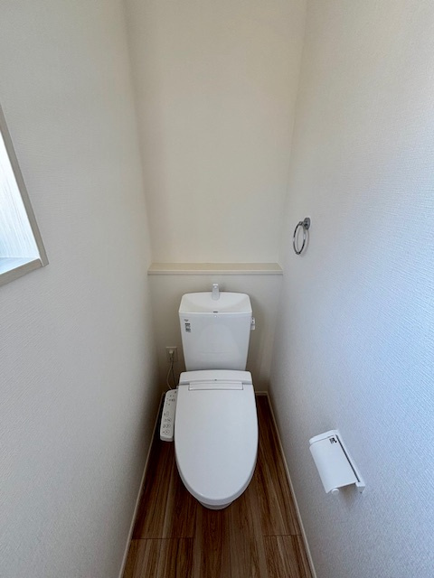 久留米市合川町5期　全2棟のトイレ