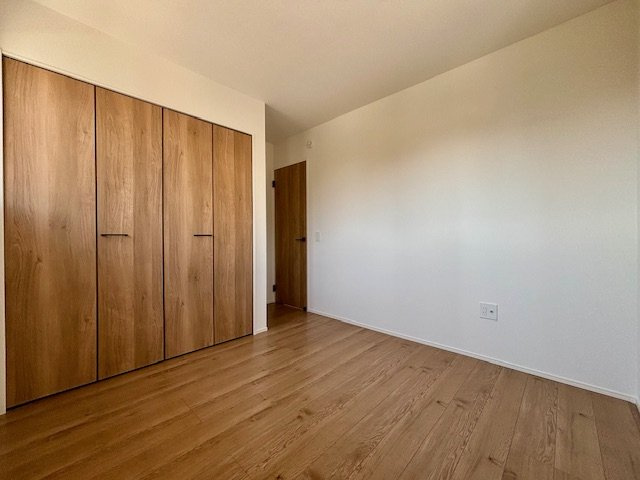 久留米市合川町5期　全2棟の洋室