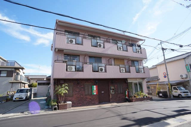 ハイツサカセの外観