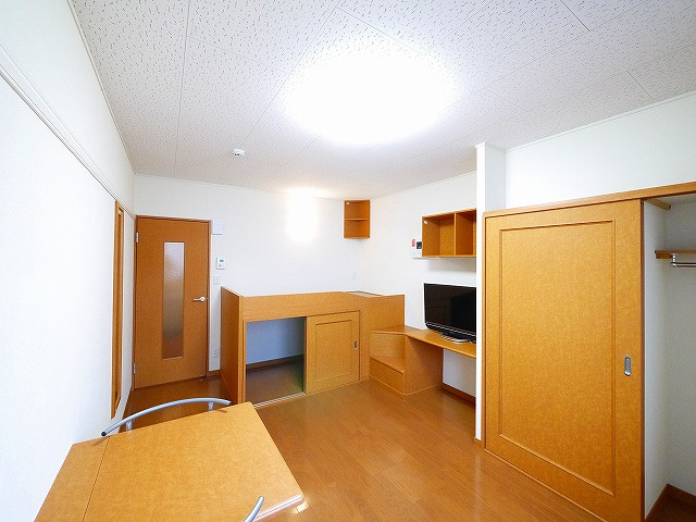 レオパレスメルベーユ西大寺の寝室|落ち着いて過ごせるお部屋なので、寝室にいかがでしょうか