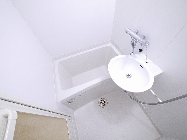 レオパレスメルベーユ西大寺の浴室