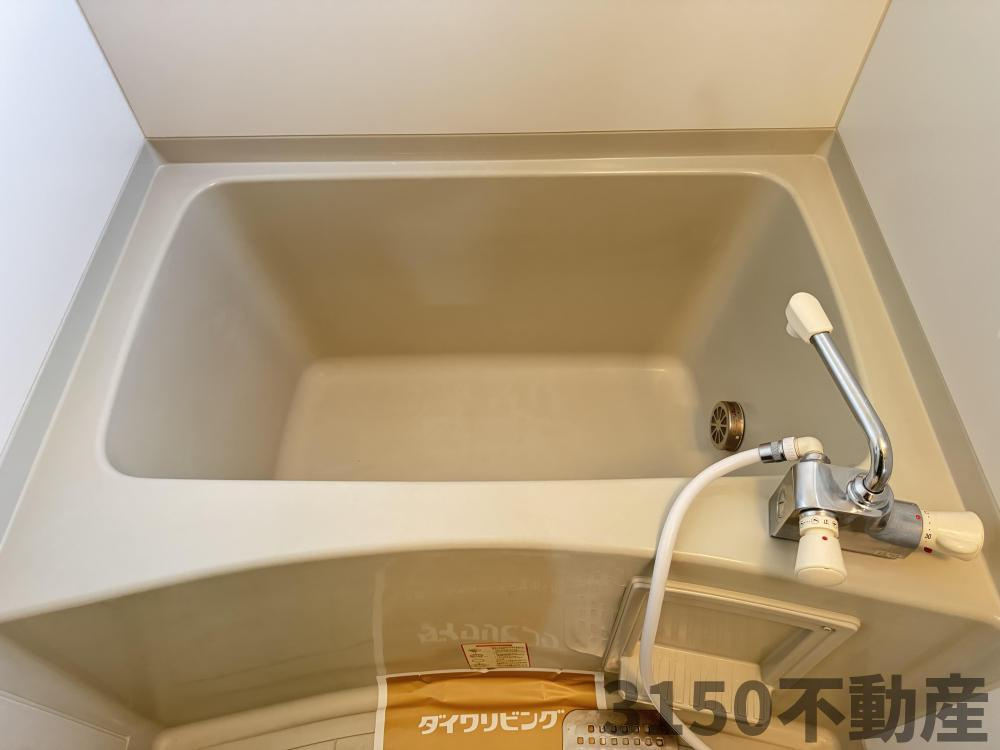 メゾンドクリークBの浴室