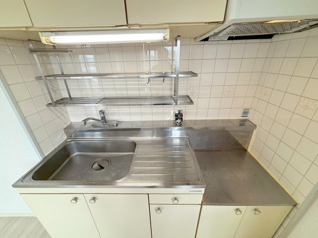 メゾンサクラ9のキッチン