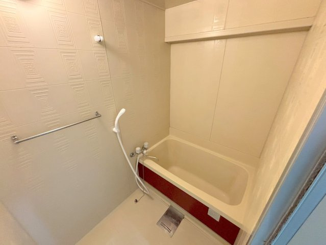 メゾンサクラ9の浴室