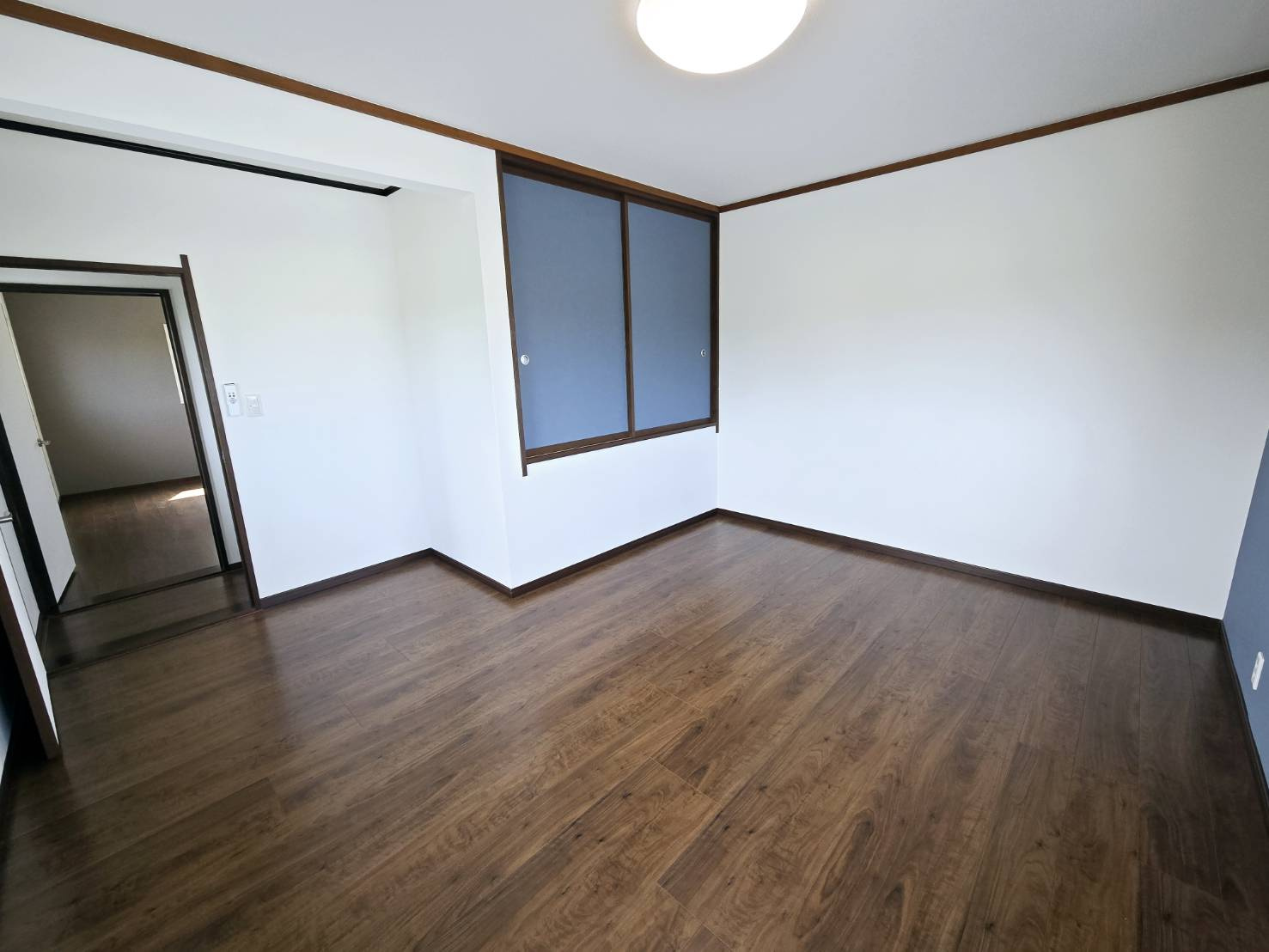 三戸郡階上町蒼前西１丁目の洋室