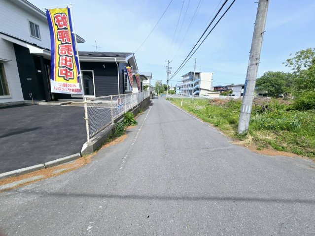 三戸郡階上町蒼前西１丁目の前面道路含む現地写真