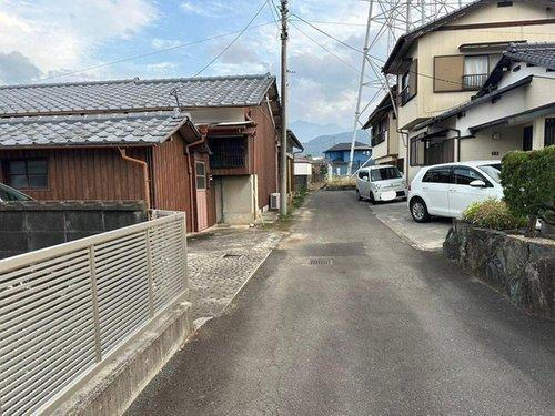 下泉町１丁目　売土地の前面道路含む現地写真|前面道路含む現地写真