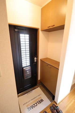 エバーグリーン　Aの玄関