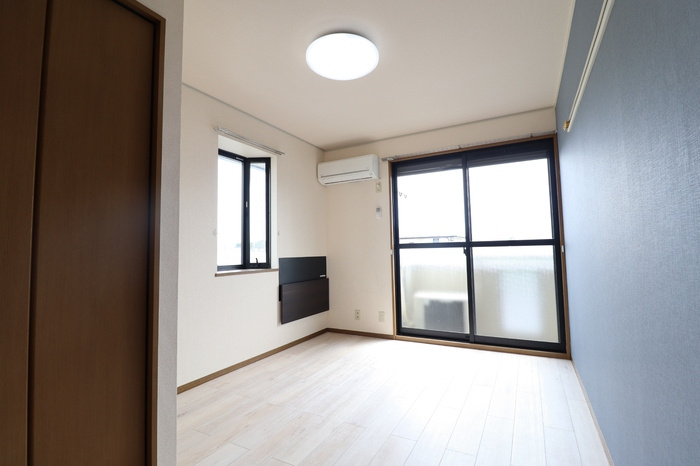 エバーグリーン　Aの居間・リビング