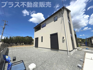 【外観】 | 現地写真。プラス不動産販売なら、現場の全ての棟をまとめてご見学頂けます。