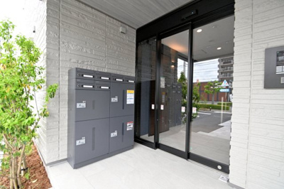 【エントランス】 | べレオ中今泉