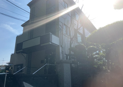 【外観】 | グリーンシティミヤサカ | 土地の前の道路に消火栓が設置されていることがあります。この場合、道路交通法第45条第1項により、駐車禁止の場所が指定されています。そのため、車庫などの駐車スペースをつくることができない場合があります。