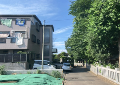 【外観】 | グリーンシティミヤサカ | 隣家の土地はどうなっているのか、生活利便施設が近くにあるのか、学校まで近いかなど、お客様のライフスタイルにあわせたイメージが重要です。また、近くにあると困る施設が近くにないかも確認するといいでしょう。